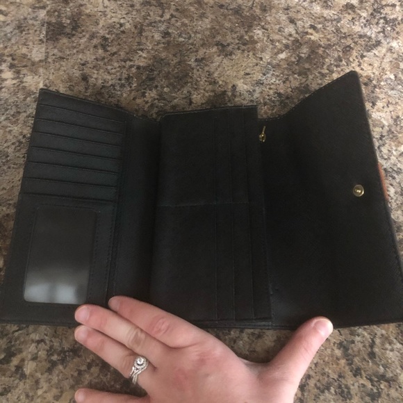 Fossil Trifold Wallet 🔑 Key Print - Picture 3 of 6